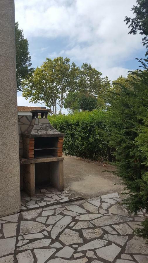 Maison De 2 A 6 Personnes Au Bord De L'Herault アグド エクステリア 写真