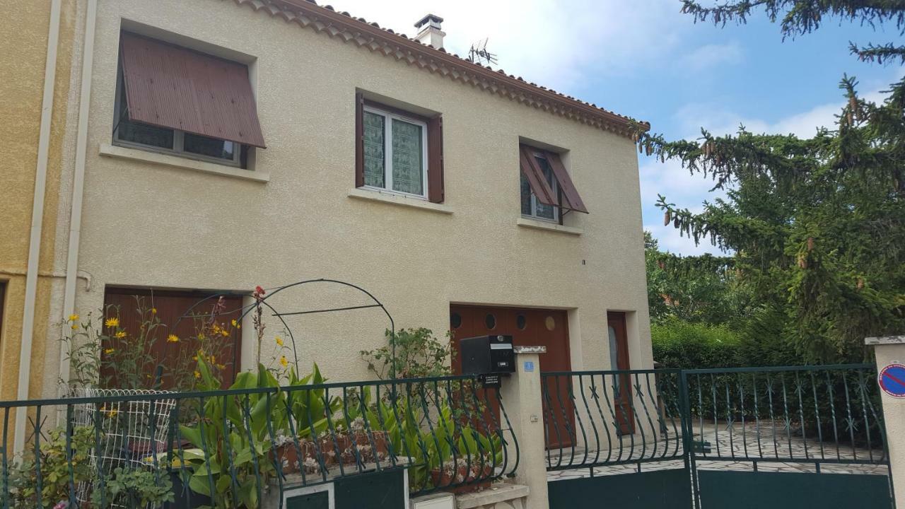 Maison De 2 A 6 Personnes Au Bord De L'Herault アグド エクステリア 写真